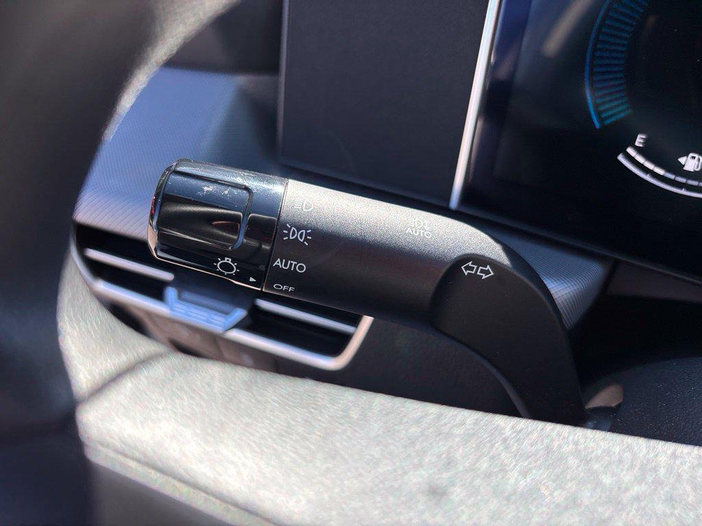 New 2026 Silver Hyundai SE image 21