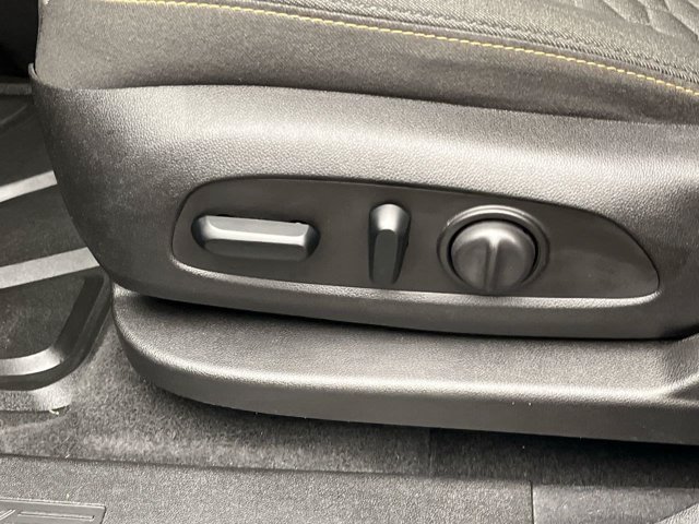 Used 2019 Pacific Blue Metallic Chevrolet LT image 10