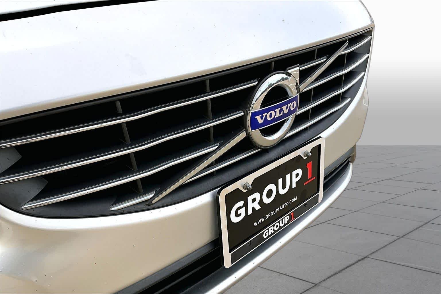 Used 2014 Bright Silver Metallic Volvo T6 image 28