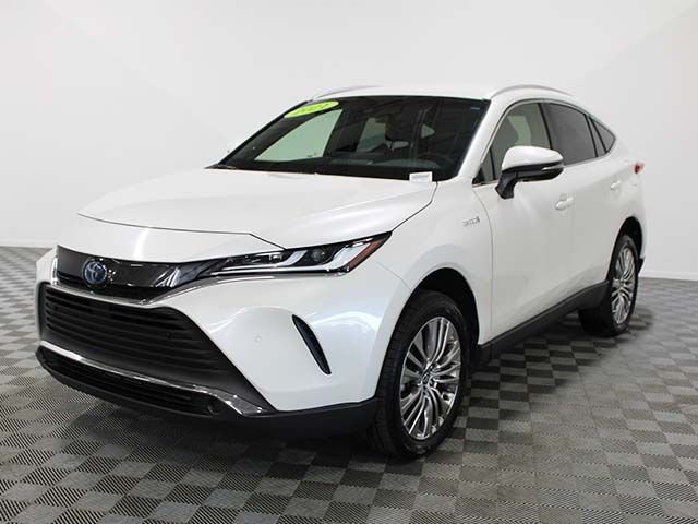 Used 2021 Blizzard Pearl Toyota XLE image 2