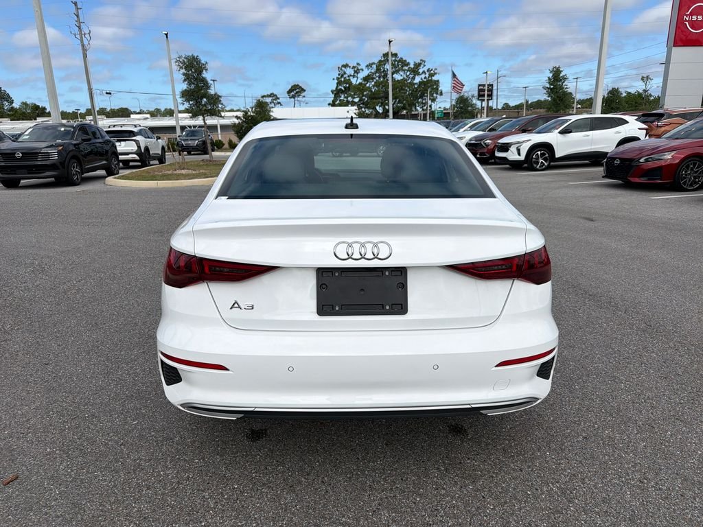Used 2024  Audi 40 Premium image 6