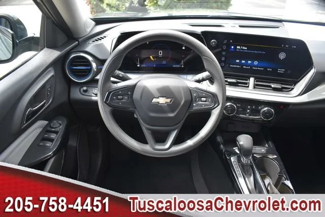 Used 2025 Cypress Gray Chevrolet LT image 24