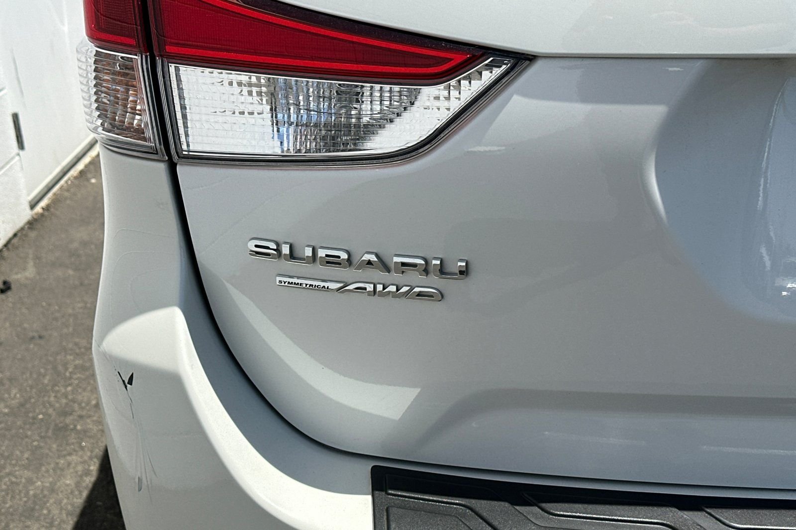 Used 2023 White Subaru Limited image 31