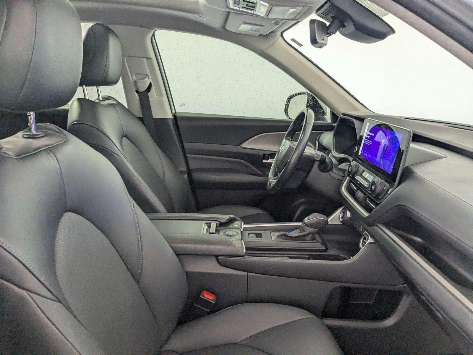 2024 Toyota Grand Highlander XLE - Photo 31