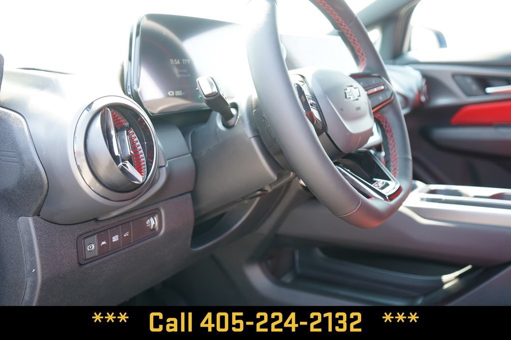 2025 Chevrolet Equinox EV RS - Photo 15