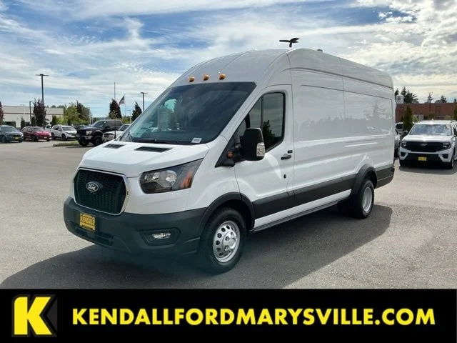 New 2026 Oxford White Ford Base image 1