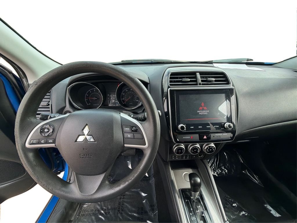 Used 2020 Octane Blue Metallic Mitsubishi ES 2.0 image 21