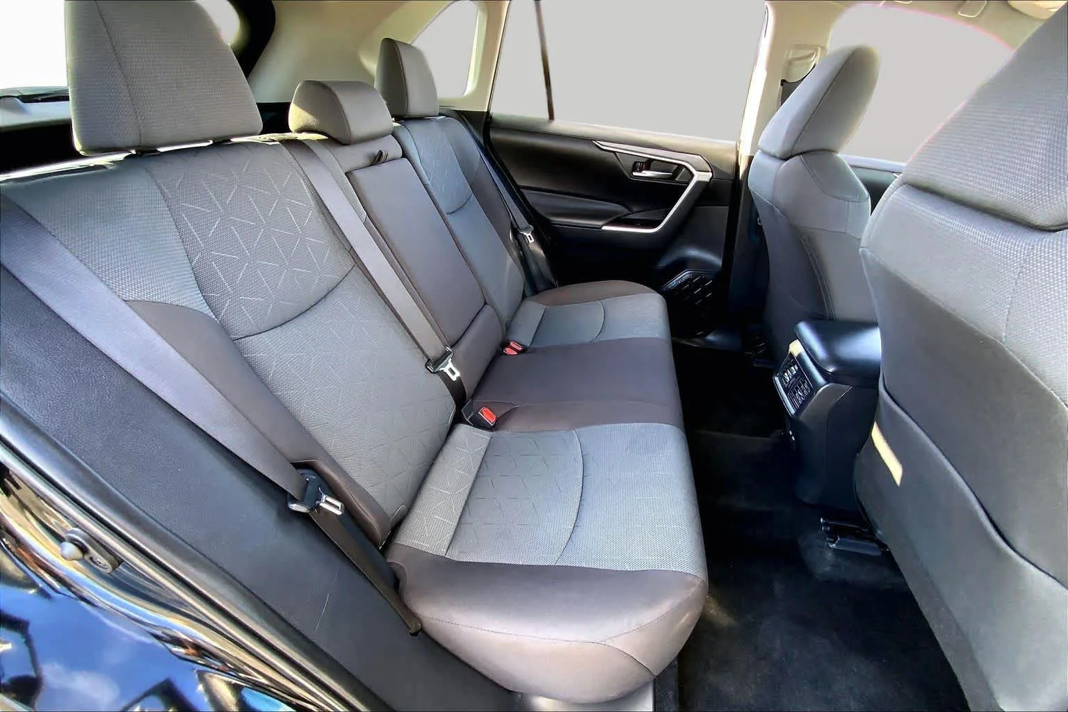 Used 2025 Midnight Black Metallic Toyota XLE image 19