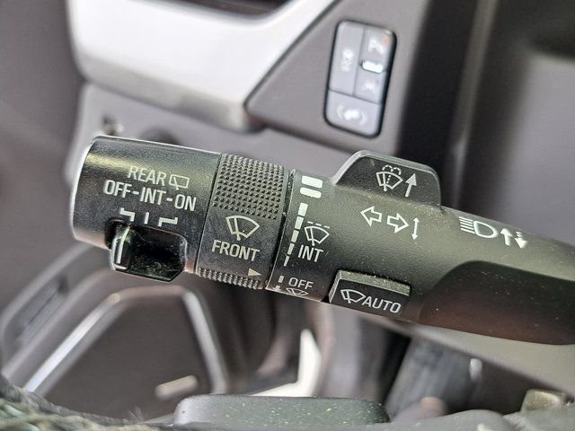 Used 2018 Gray Chevrolet LT image 11