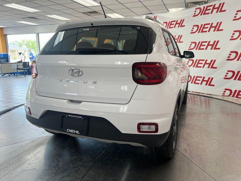 New 2026 White Hyundai SEL image 5