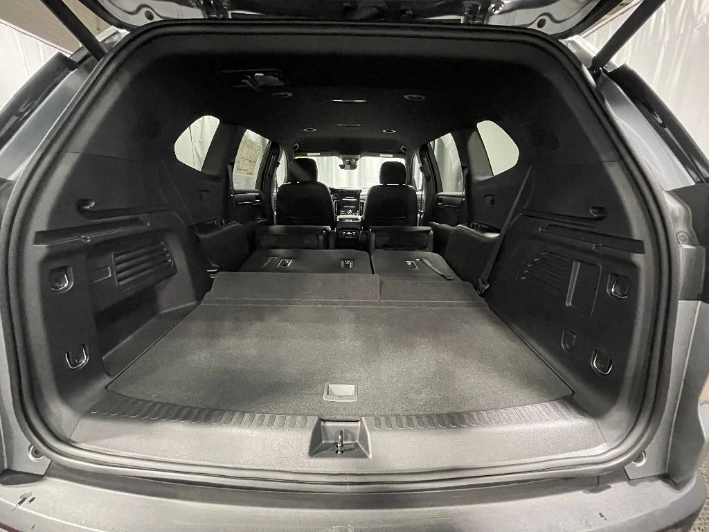 2025 GMC Acadia AT4 - Photo 19
