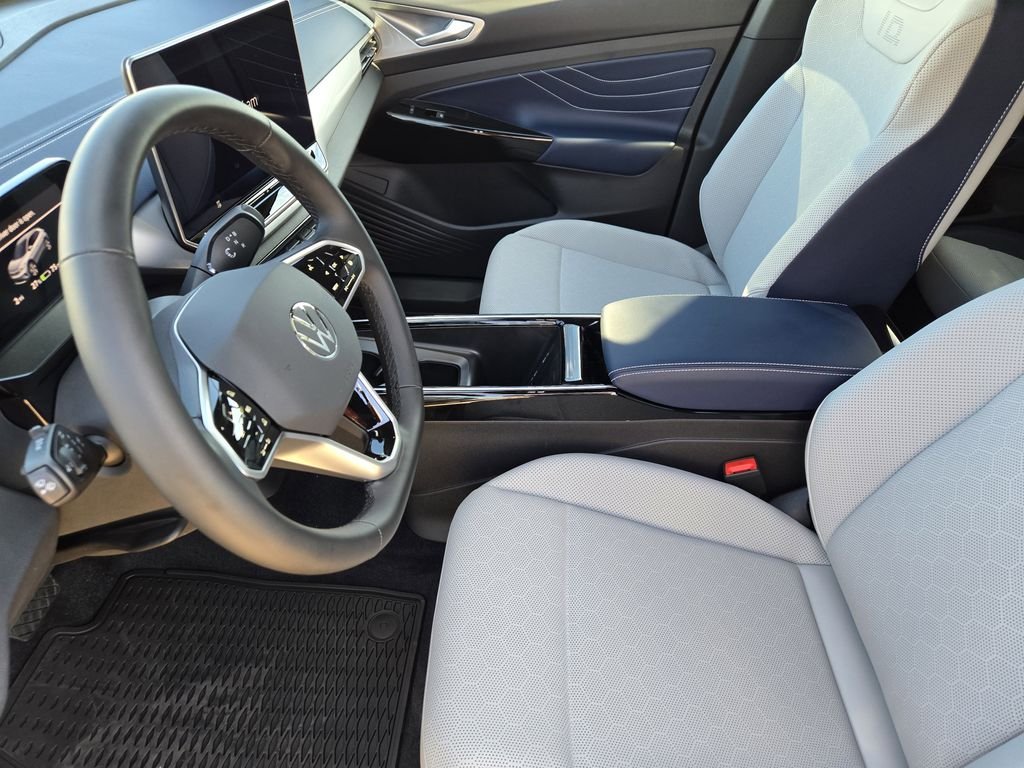 New 2025 Black Volkswagen Pro S image 10
