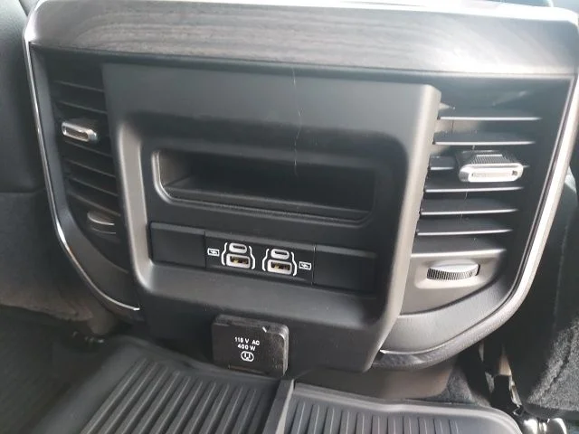 New 2026 Molten Red Pearl-Coat Exterior Paint RAM Laramie image 40