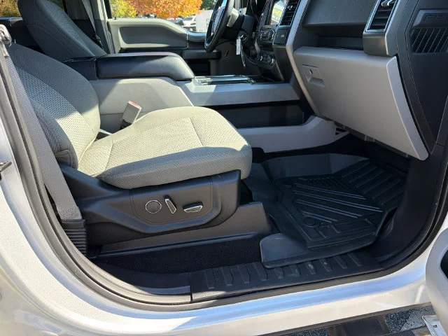 Used 2018 Silver Ford XLT image 13