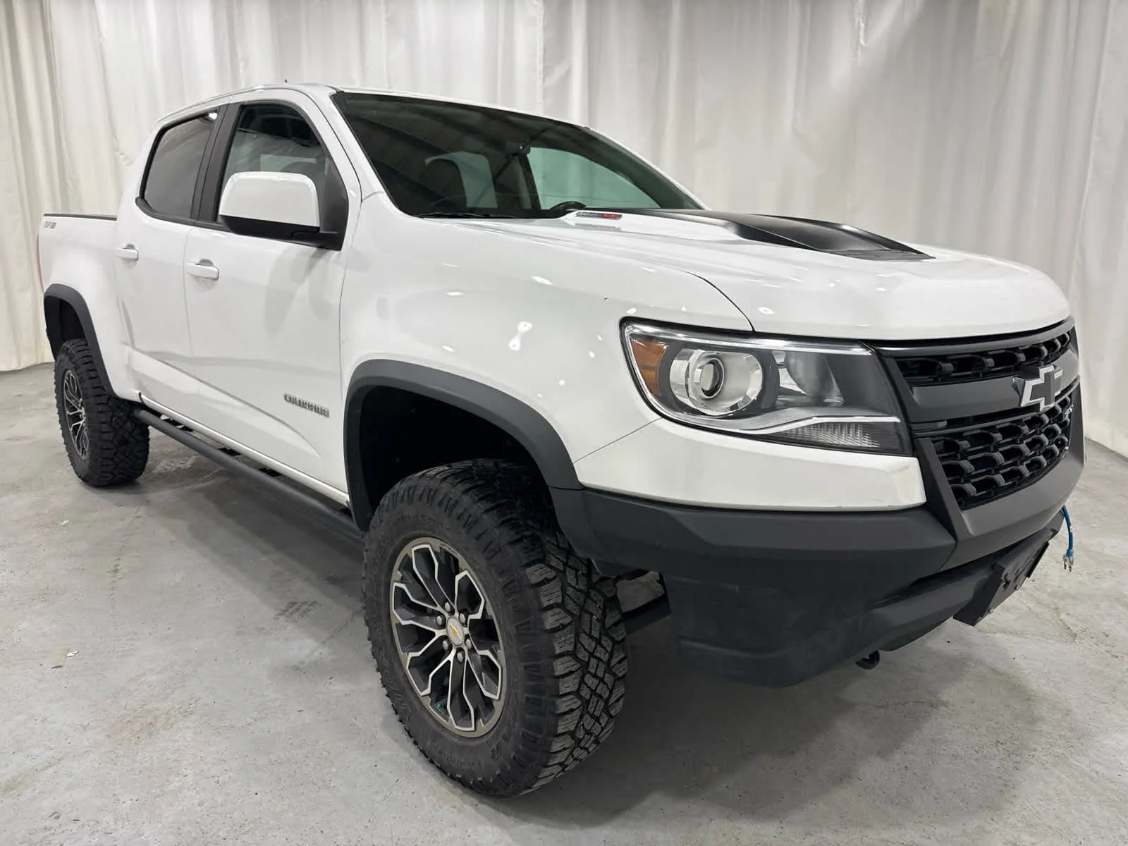 Used 2020 SUMMIT WHITE Chevrolet 4WD ZR2 image 7