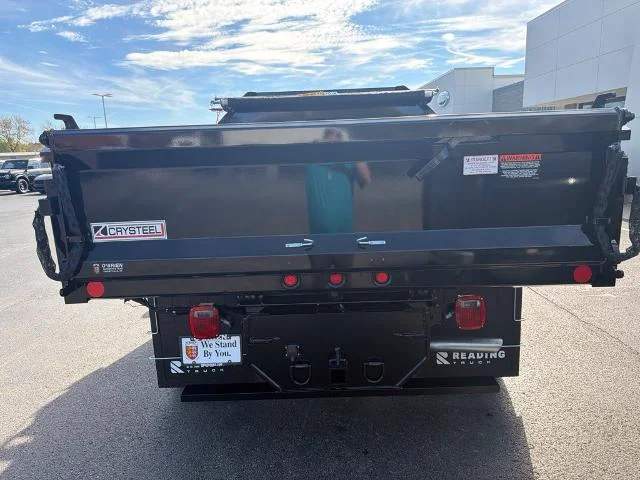New 2027 Oxford White Ford F-550® XL image 26