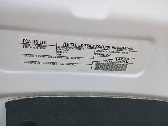 New 2026 Bright White Clear-Coat Exterior Paint Chrysler Select image 40