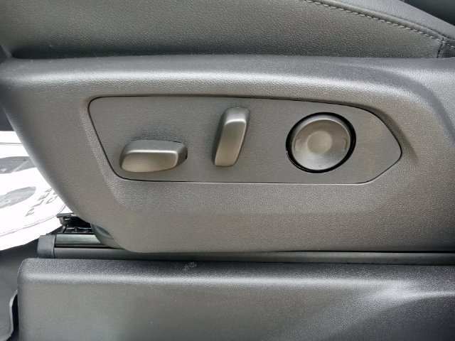 2026 Chevrolet Silverado 3500 HD LT - Photo 14