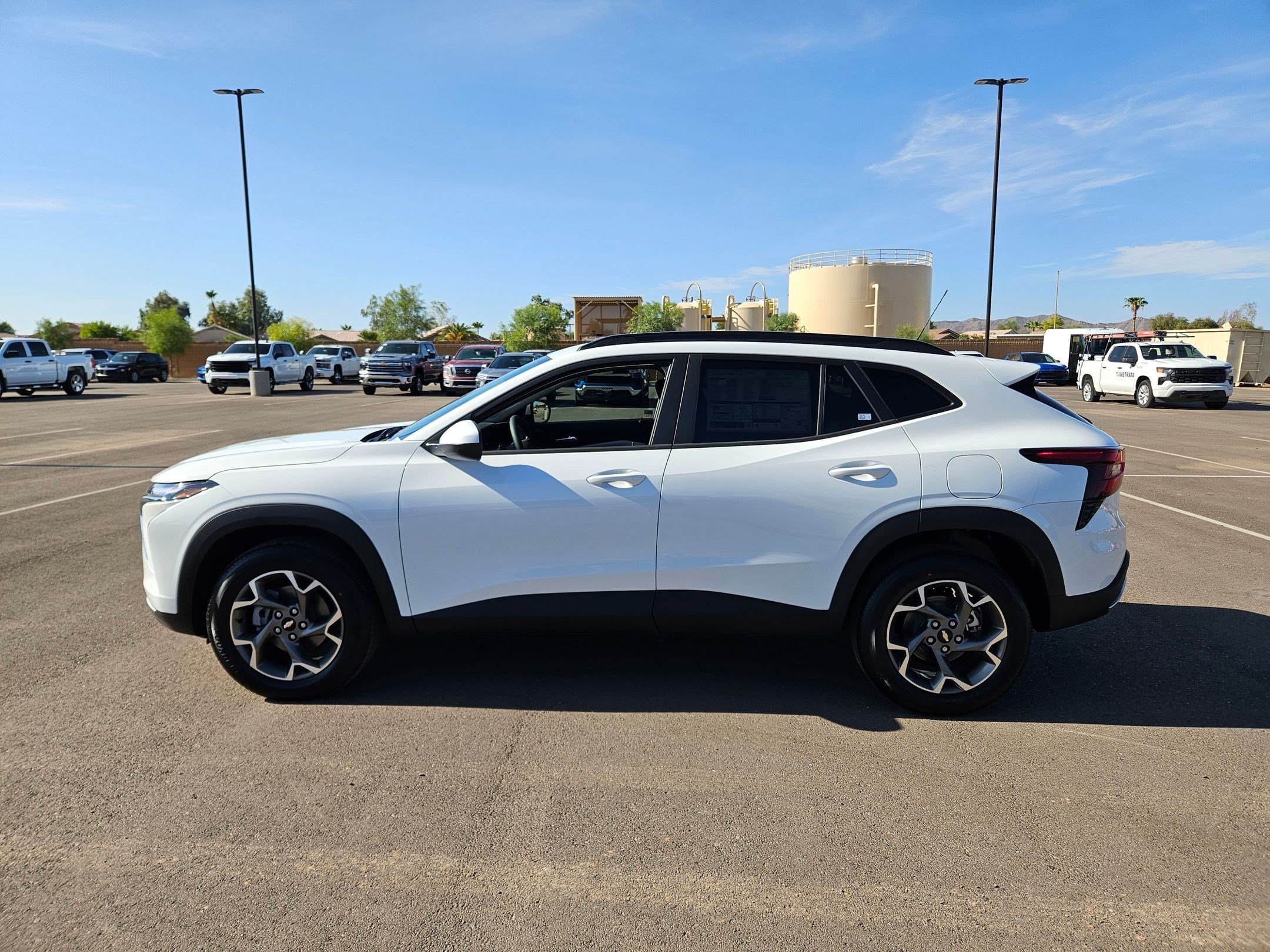2026 Chevrolet Trax LT - Photo 14