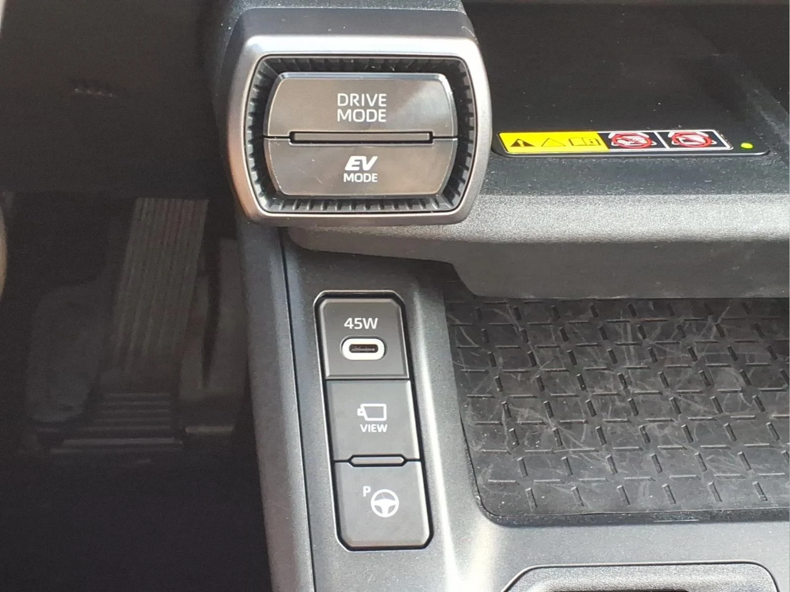 Certified Used 2026  Toyota Limited image 16
