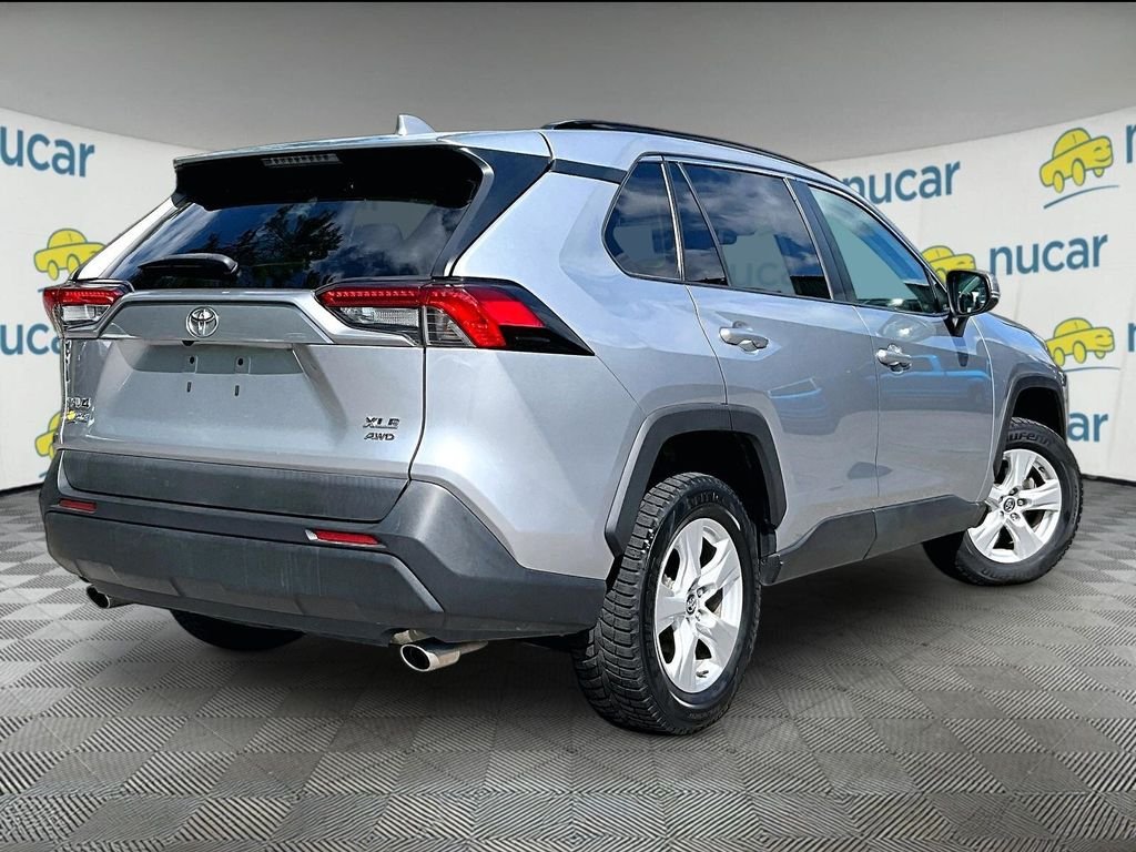 Used 2020 Silver Sky Metallic Toyota XLE image 6