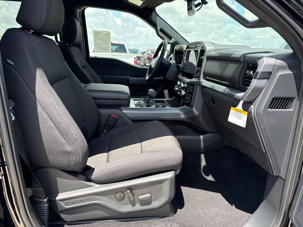 New 2026 Black Ford XLT image 37
