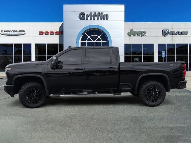 Used 2025 Black Chevrolet LTZ image 10