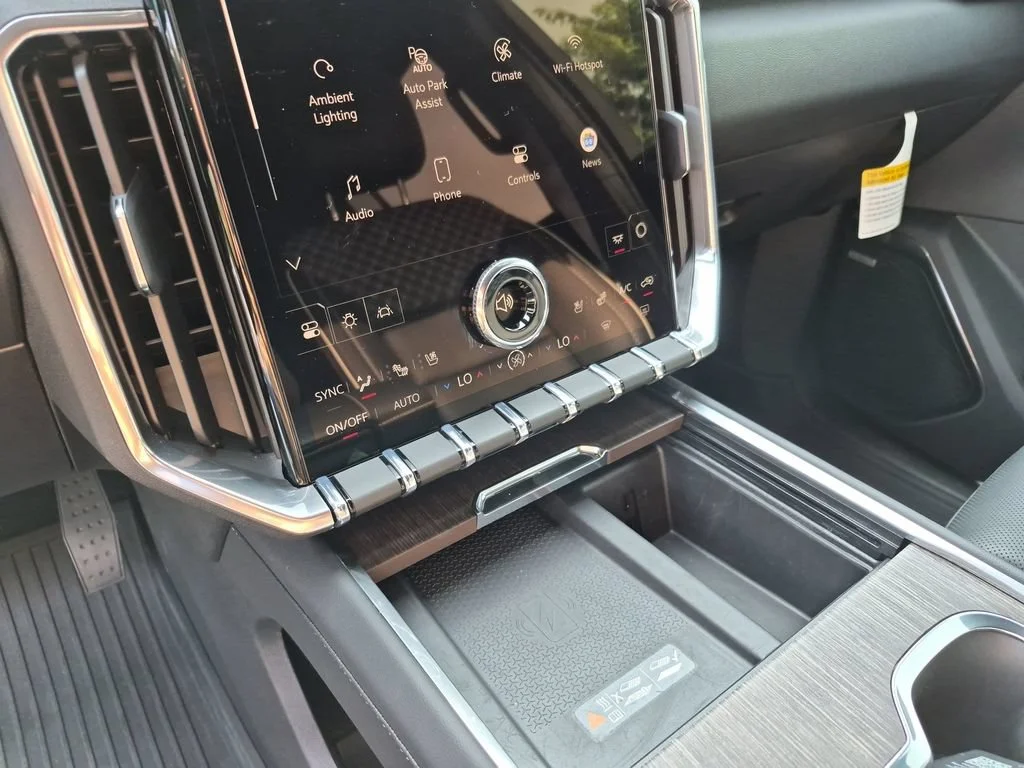 2026 GMC Acadia Denali - Photo 25