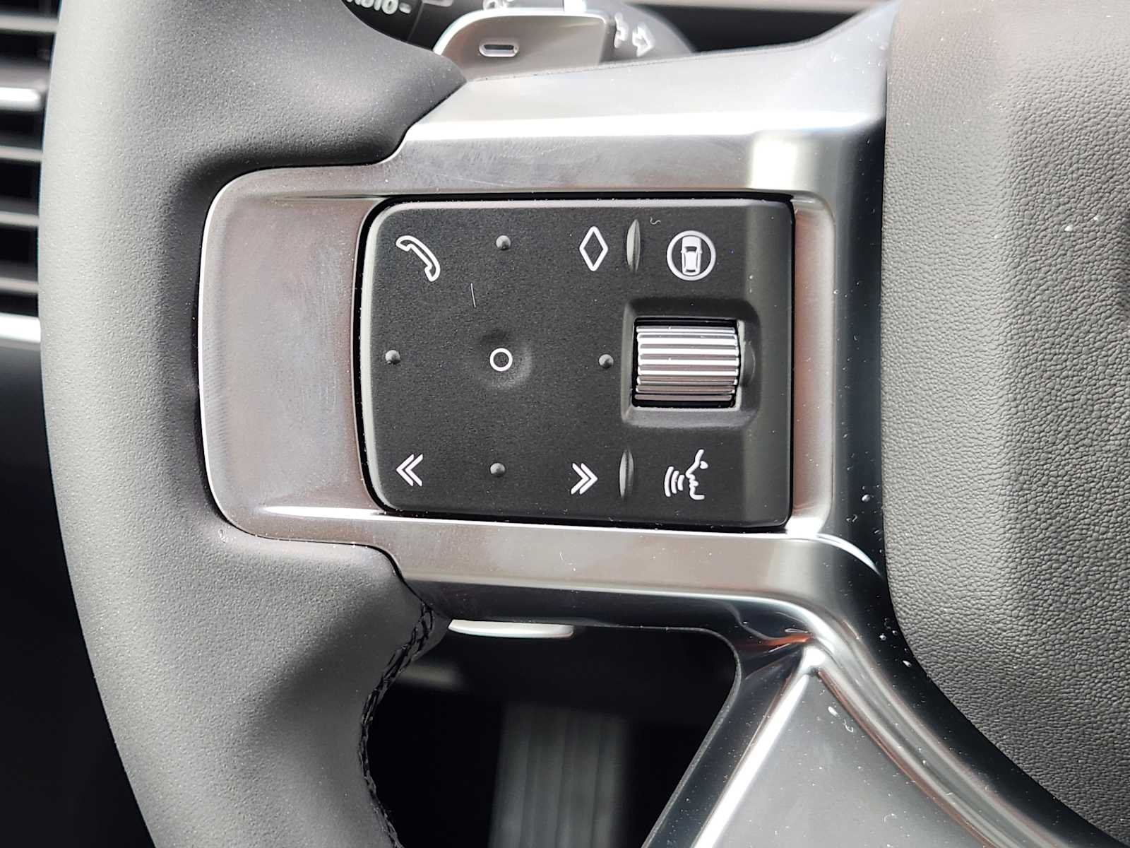 New 2026 Eiger Grey Land Rover S image 28