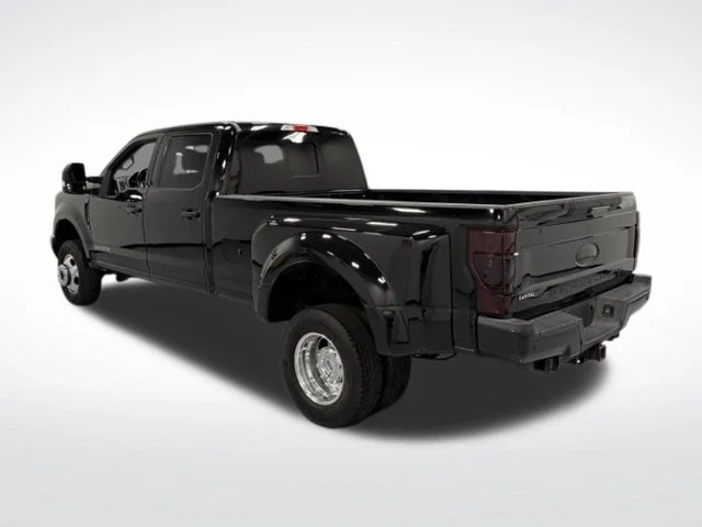 Used 2017 Black Ford Lariat image 8
