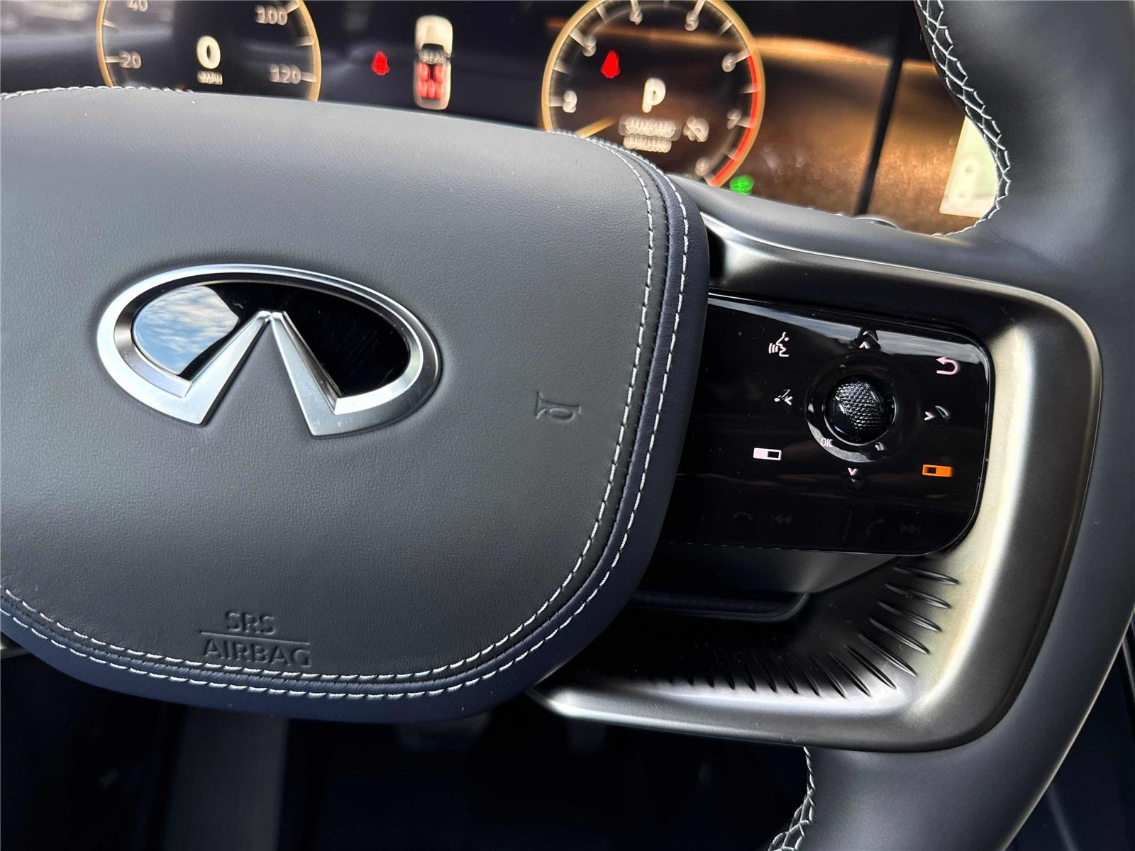 New 2027 RADIANT WHITE INFINITI Sport 4WD image 20