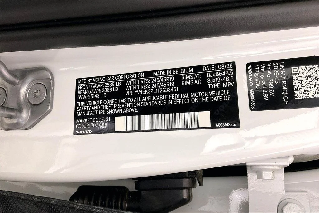 New 2026 White Volvo Twin Motor Performance Ultra image 10