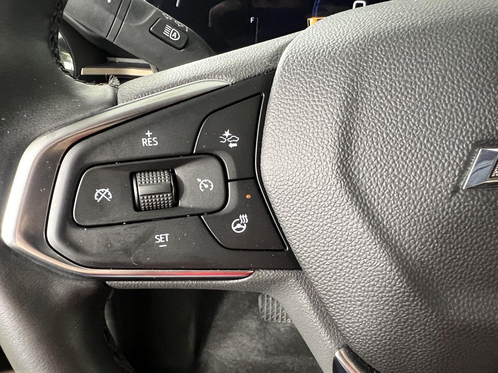Used 2025 Mosaic Black Metallic Chevrolet ACTIV image 17