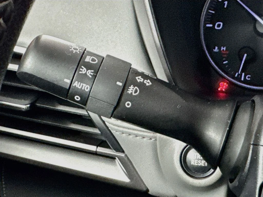 Used 2021 Gray Subaru Limited image 12