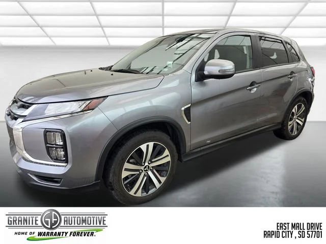 Used 2024 Silver Mitsubishi  image 1