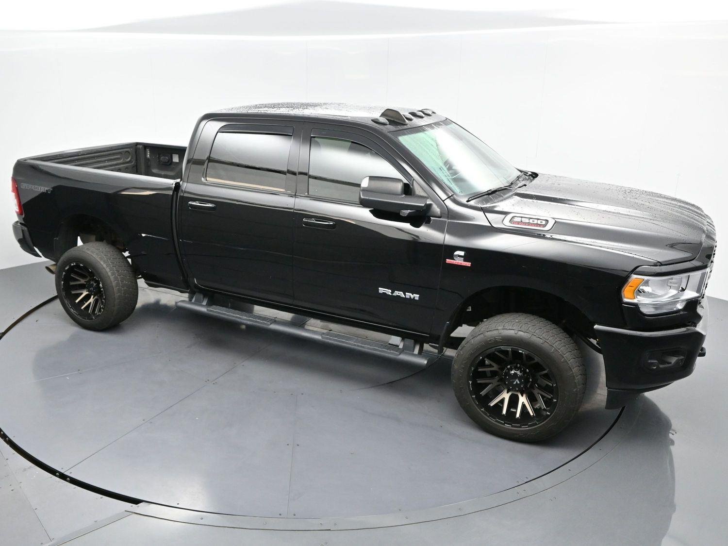 Used 2022 Diamond Black Crystal Pearlcoat Ram Big Horn image 36