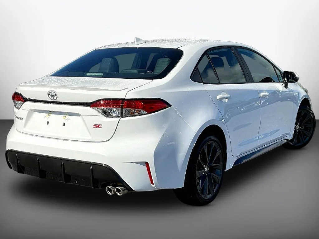 Used 2026 Ice Toyota SE image 6