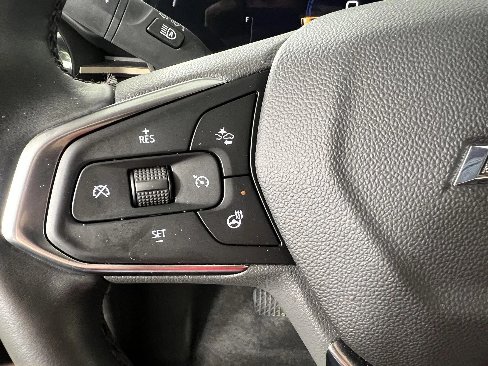Used 2025 Mosaic Black Metallic Chevrolet ACTIV image 17