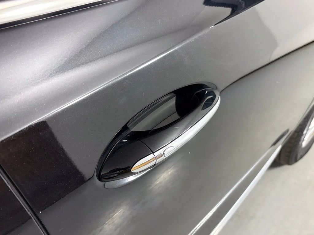 Used 2023 Black Buick Essence image 12