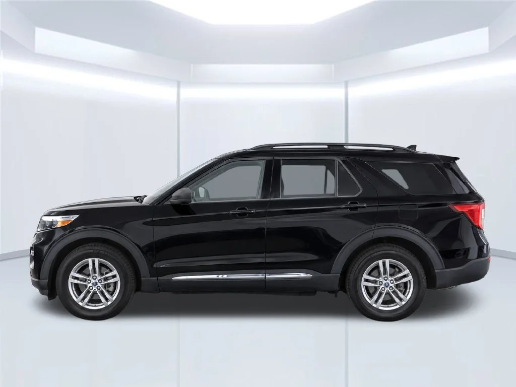 Used 2020 Black Ford XLT image 8