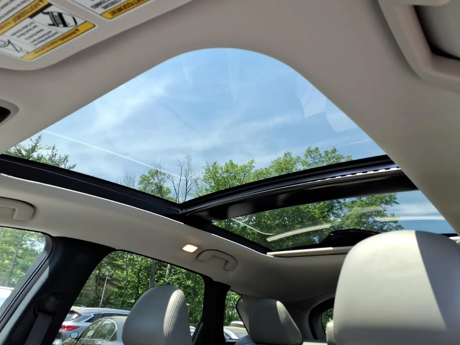 Certified Used 2024 Black INFINITI LUXE image 23