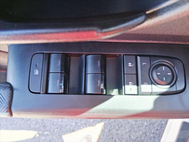 Certified Used 2025 ICE CAP Toyota  image 37