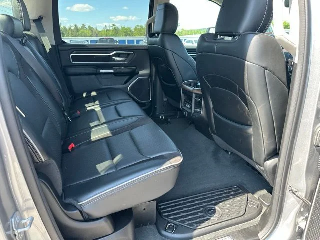 Used 2022 Silver Ram Laramie image 10
