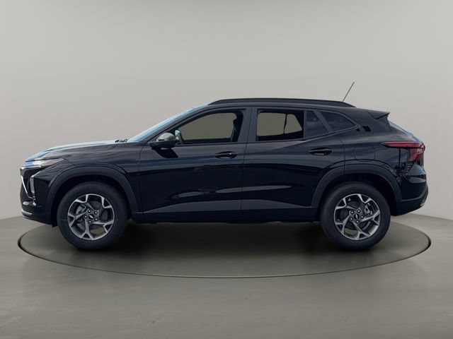 2026 Chevrolet Trax LT - Photo 5