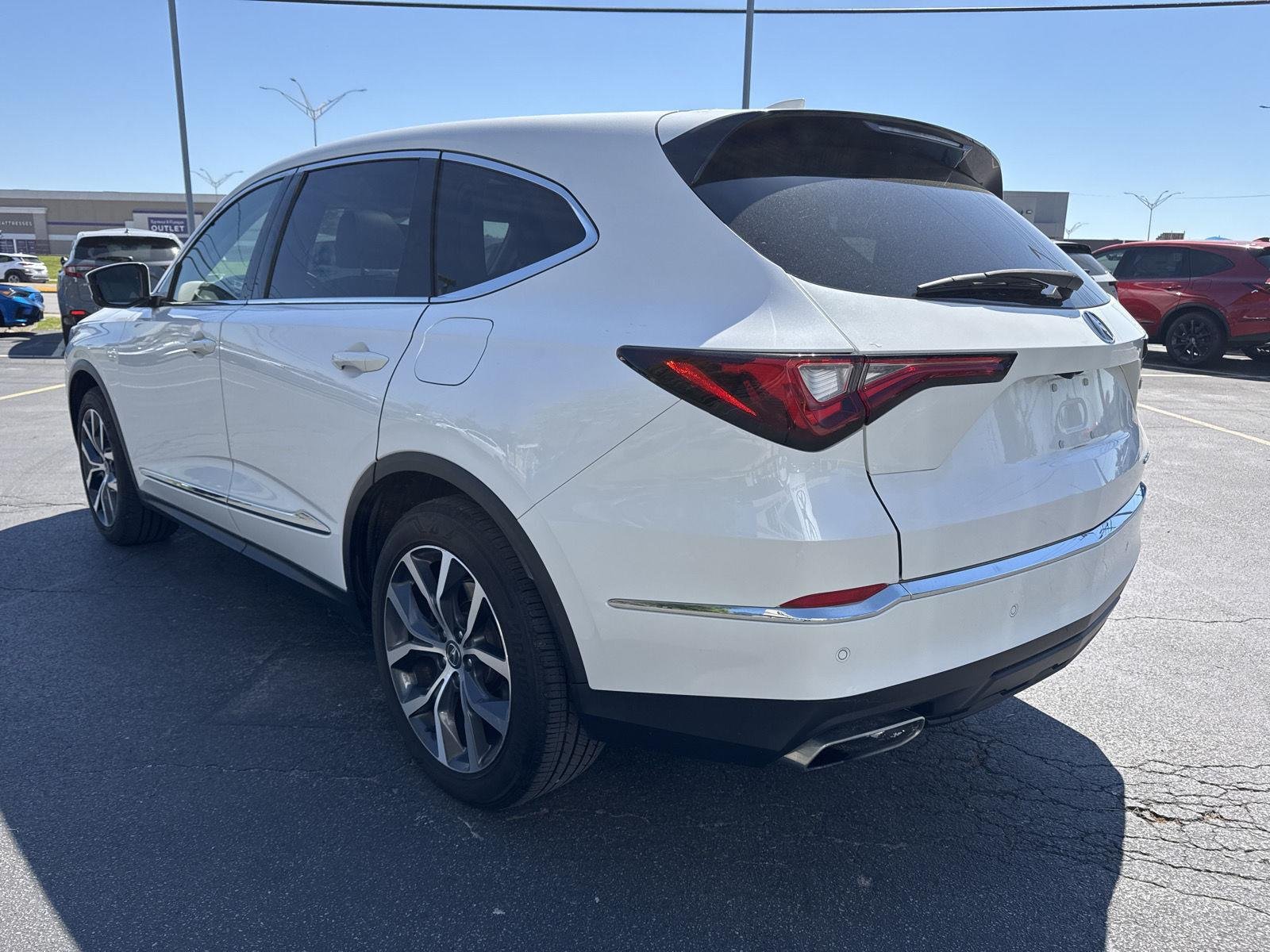 Used 2023 Platinum White Pearl Acura SH-AWD w/Tech image 4