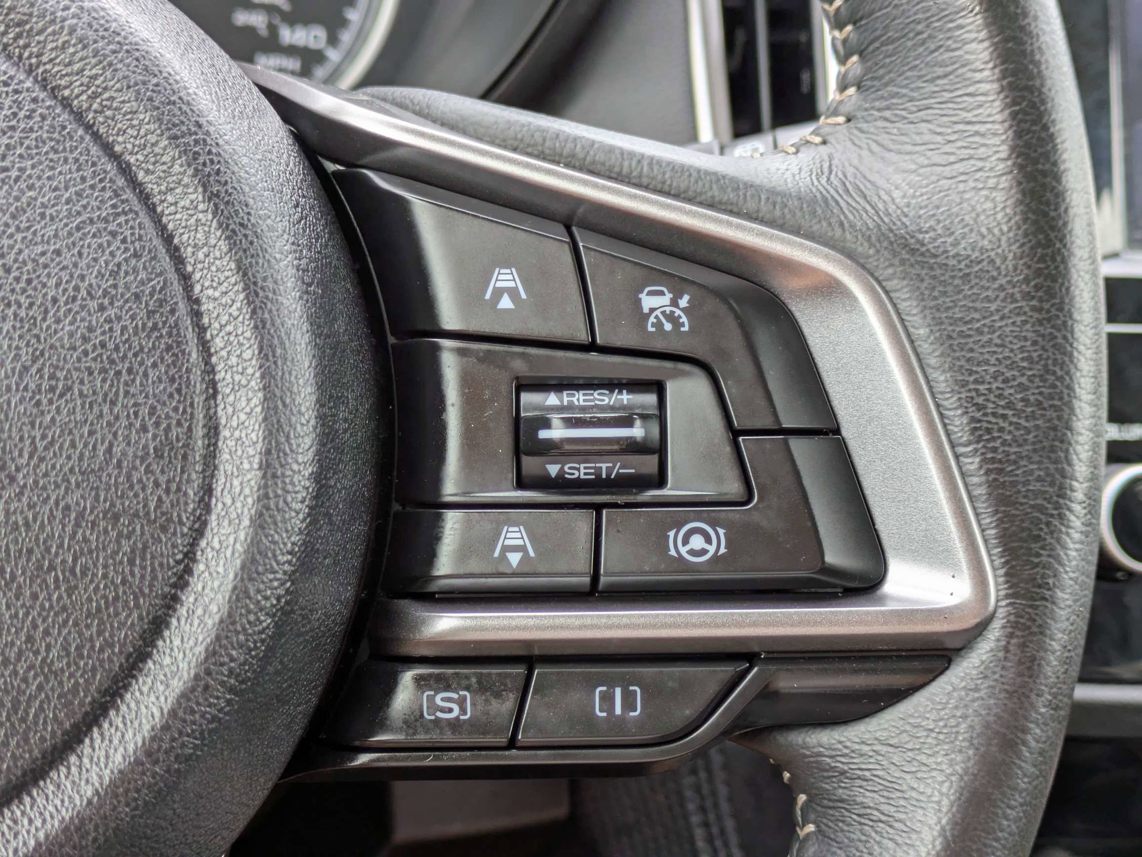 Used 2024 Crystal Black Silica Subaru Premium image 32
