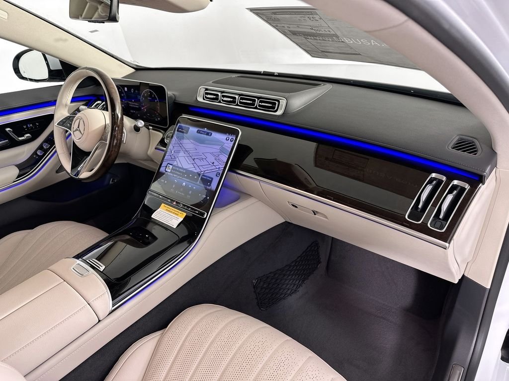 New 2026 White Mercedes-Benz S 500 image 31