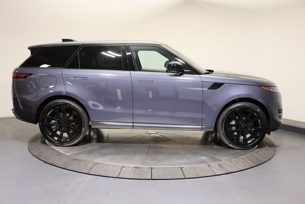 New 2026 Varesine Blue Metallic Land Rover SE image 6