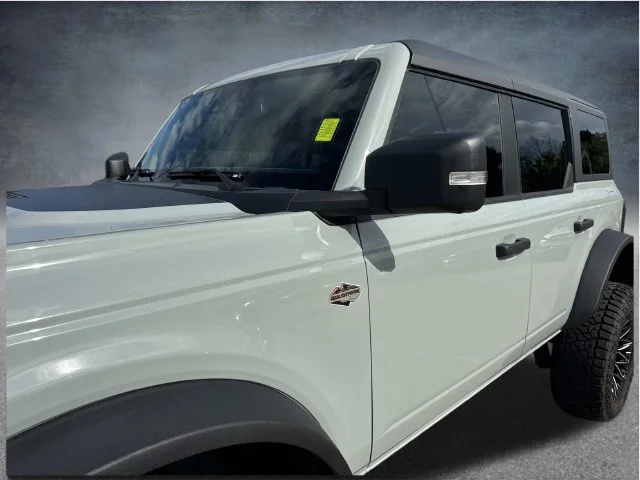 Used 2024 Green Ford Wildtrak image 10