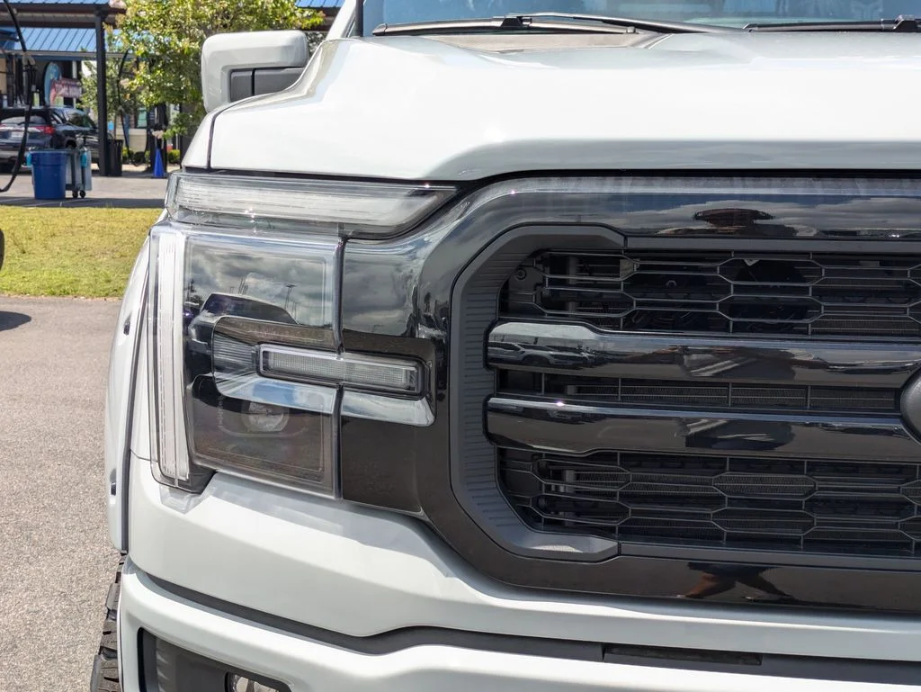 New 2026 Avalanche Ford Lariat image 10